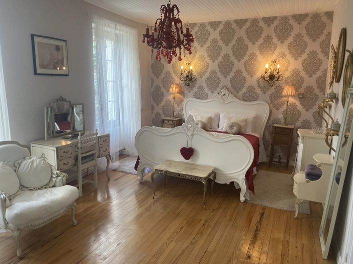 Image No.13-6 Bed House for sale