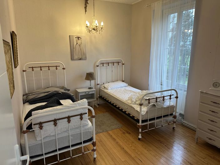 Image No.14-6 Bed House for sale