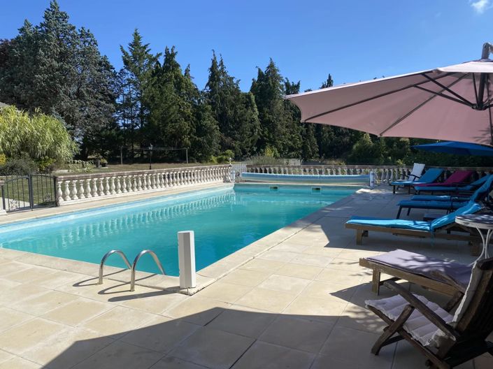 Image No.2-6 Bed House for sale