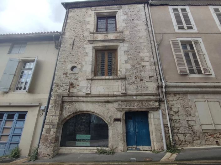 Image No.1-Maison de 2 chambres à vendre à Nontron