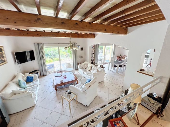 Image No.11-3 Bed House for sale