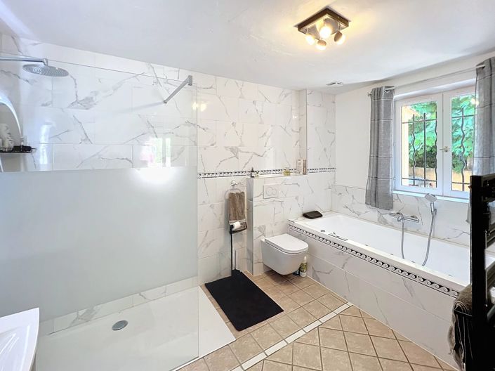 Image No.13-3 Bed House for sale