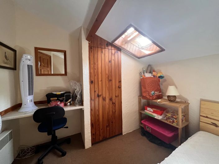 Image No.10-3 Bed House for sale