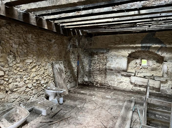 Image No.12-5 Bed Farmhouse for sale