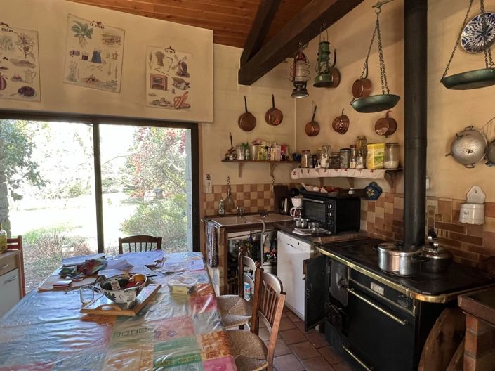 Image No.3-5 Bed Farmhouse for sale