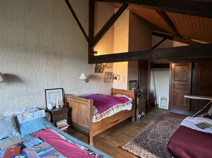 Image No.6-5 Bed Farmhouse for sale