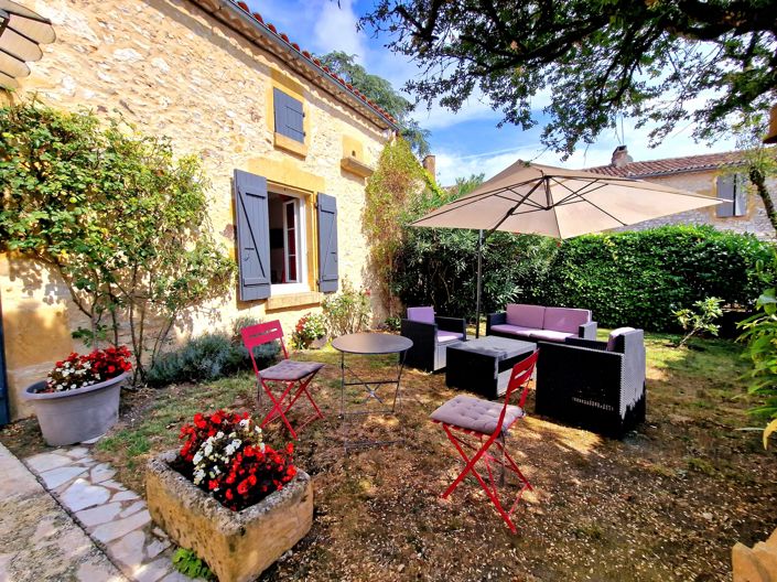 Image No.1-4 Bed House for sale