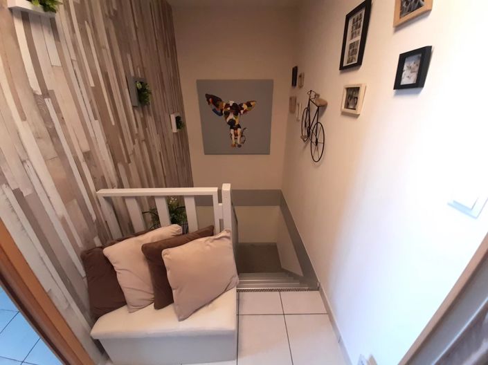 Image No.12-3 Bed House for sale