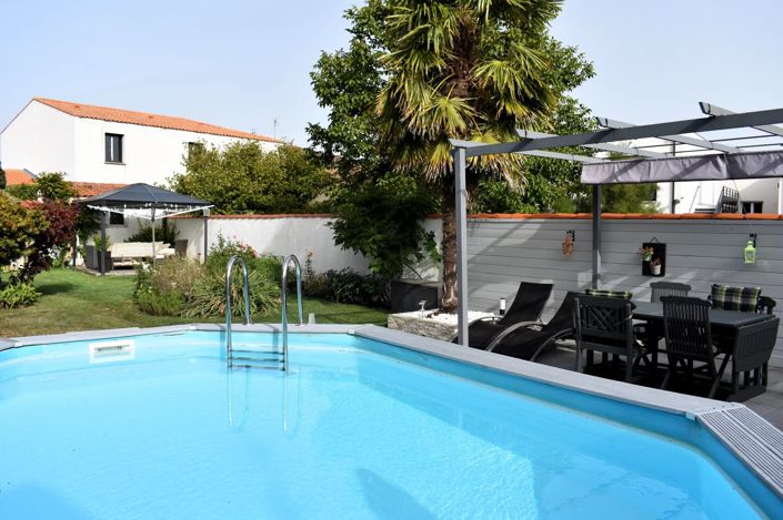 Image No.15-3 Bed House for sale