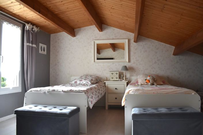 Image No.9-3 Bed House for sale