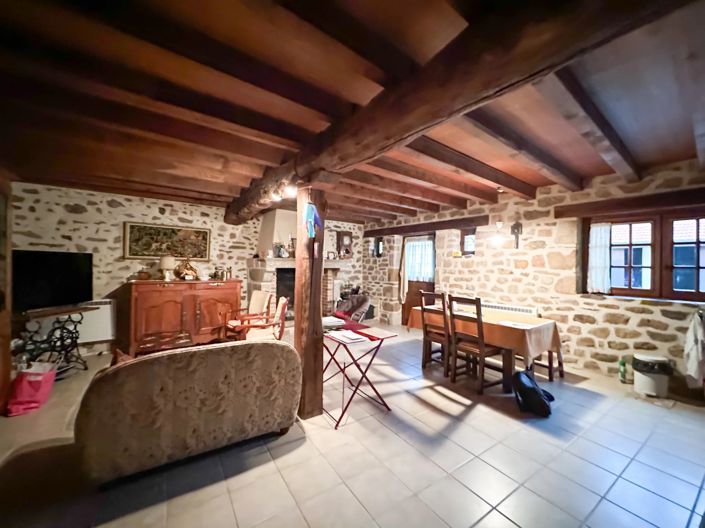 Image No.5-2 Bed House for sale