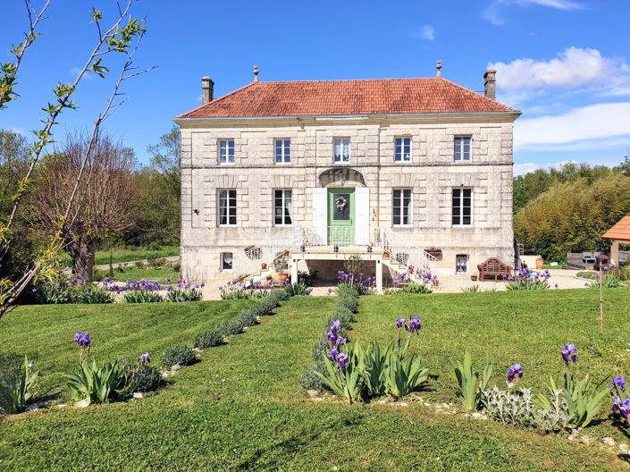 Image No.1-5 Bed House for sale