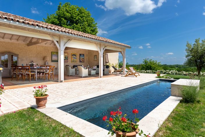 Image No.2-4 Bed House for sale