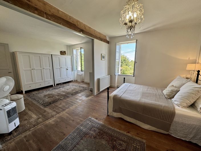 Image No.10-3 Bed Village House for sale