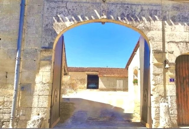 Image No.3-6 Bed House for sale