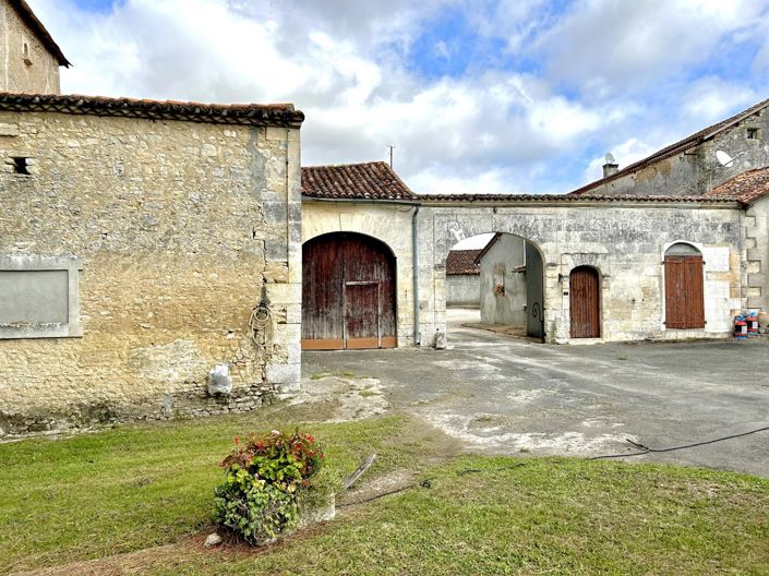 Image No.7-6 Bed House for sale