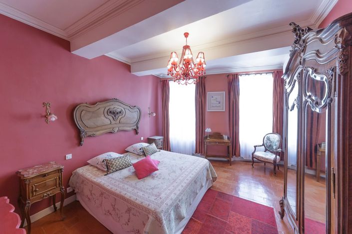 Image No.13-8 Bed House for sale