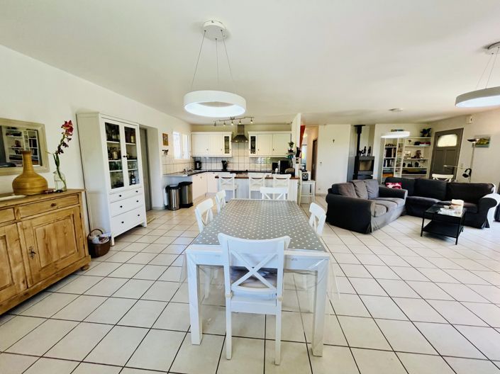 Image No.8-Maison de 4 chambres à vendre à Lalandusse