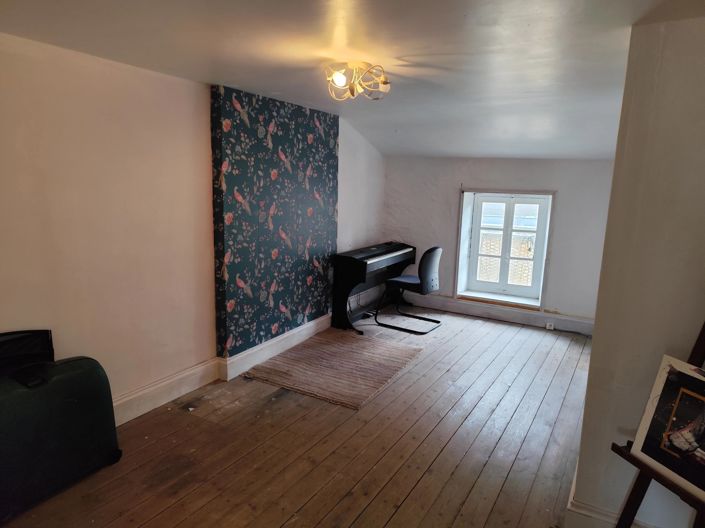 Image No.15-5 Bed Village House for sale