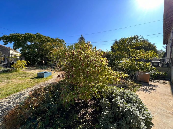 Image No.2-4 Bed House for sale