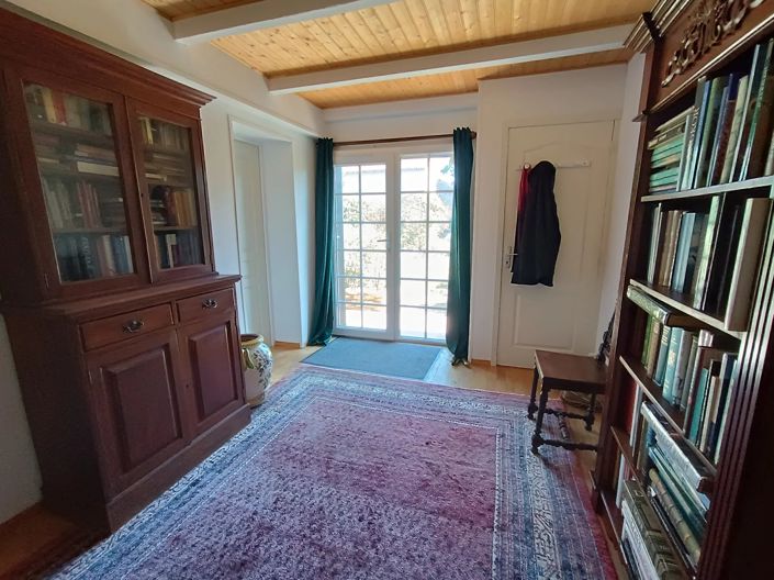 Image No.9-4 Bed House for sale