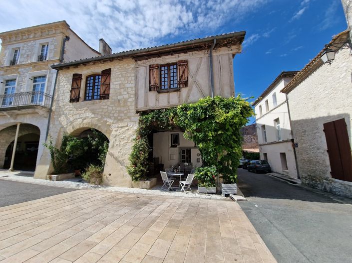 Image No.13-2 Bed House for sale