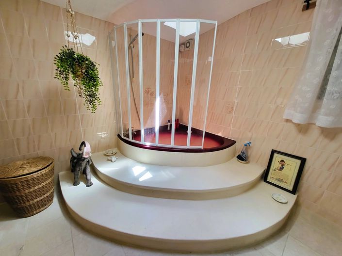 Image No.7-3 Bed House for sale