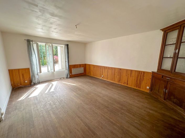 Image No.2-Maison de 4 chambres à vendre à Val-d'Oire-et-Gartempe