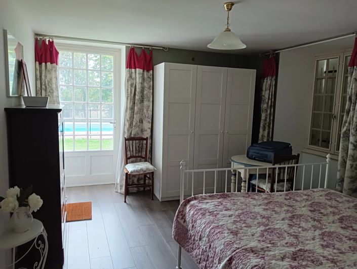 Image No.11-5 Bed House for sale