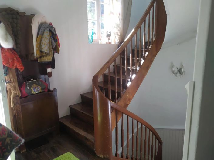 Image No.7-7 Bed House for sale