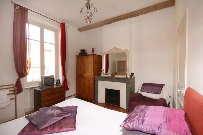 Image No.9-7 Bed House for sale