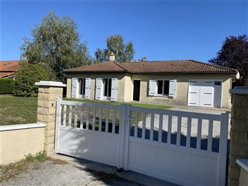 1 - Magnac-Laval, Maison