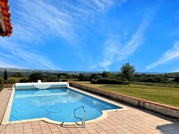 b22ab0236523ff08b719de135c238c77efa6430bd2192