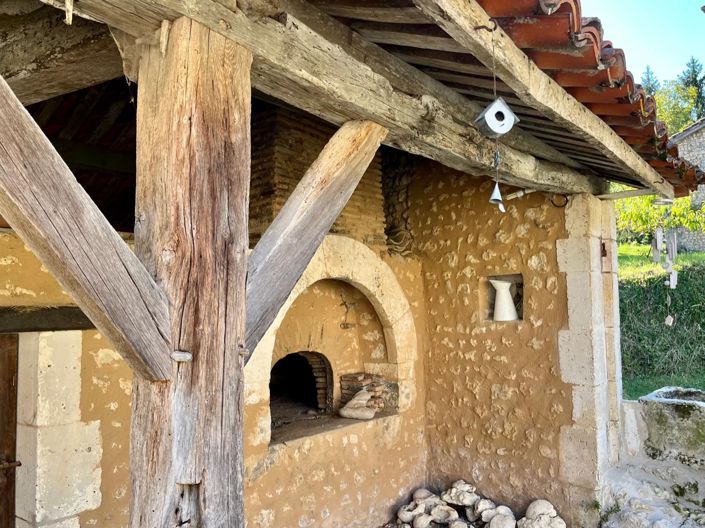 Image No.14-8 Bed Farmhouse for sale