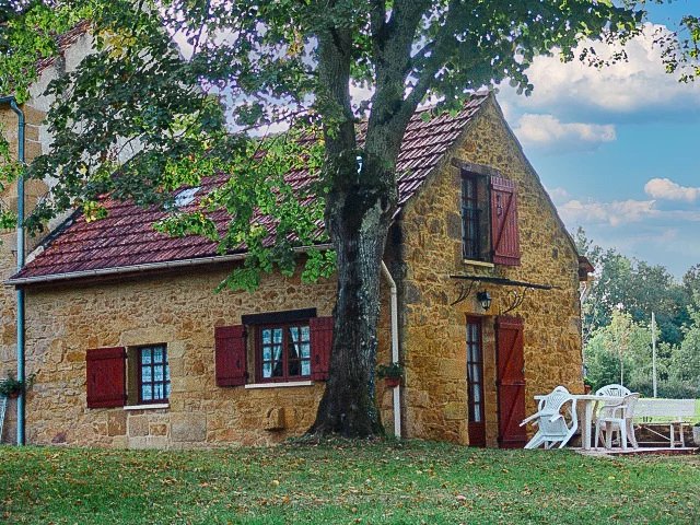 Image No.8-16 Bed House for sale