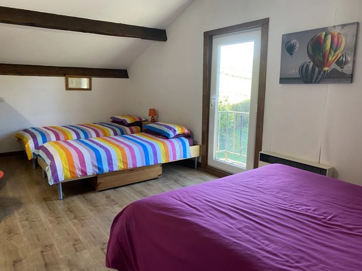 Image No.12-5 Bed House for sale