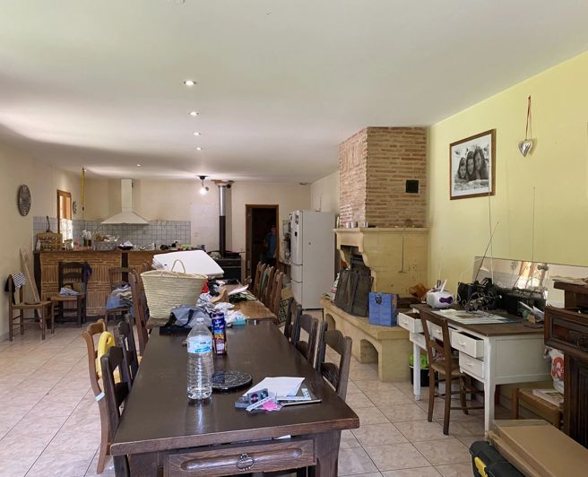 Image No.5-5 Bed House for sale