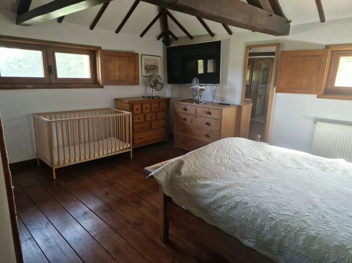 Image No.10-3 Bed House for sale