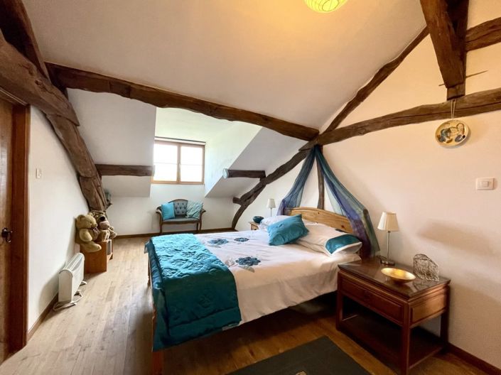 Image No.10-5 Bed House for sale