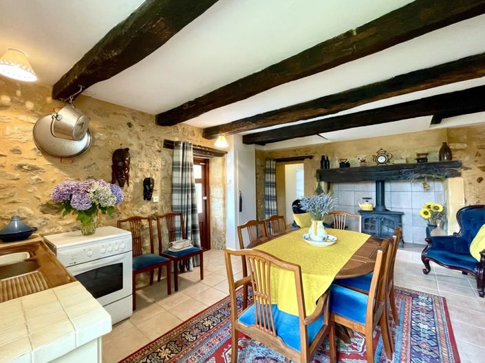 Image No.6-5 Bed House for sale