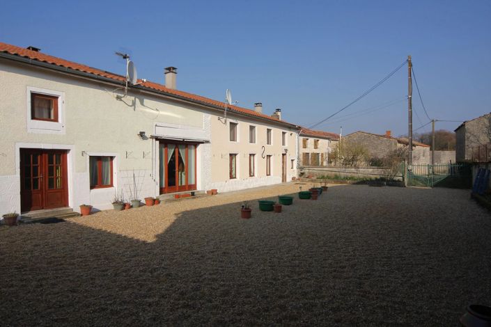 Image No.11-7 Bed House for sale