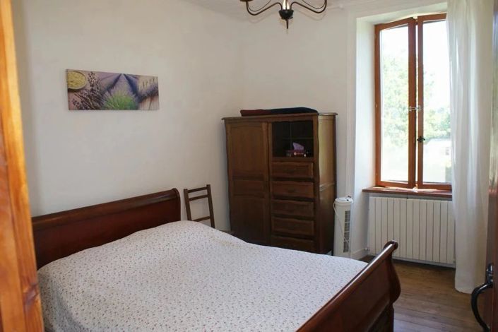 Image No.9-3 Bed House for sale