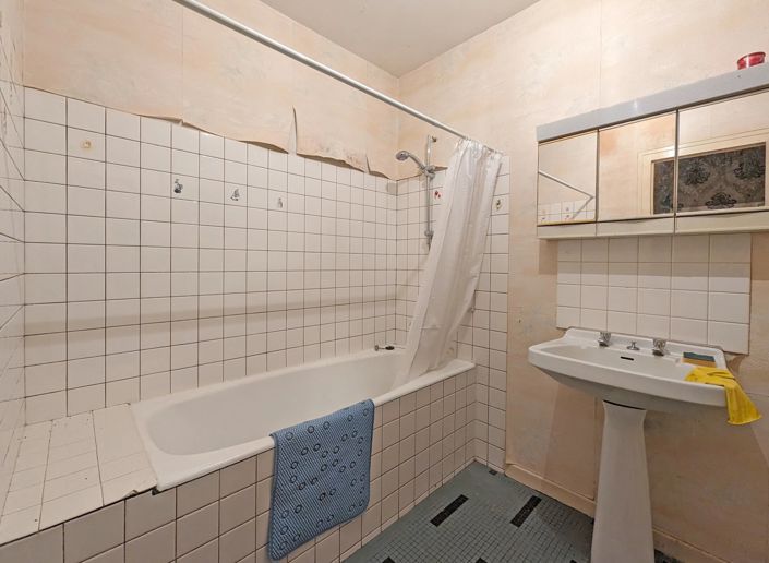 Image No.12-4 Bed House for sale