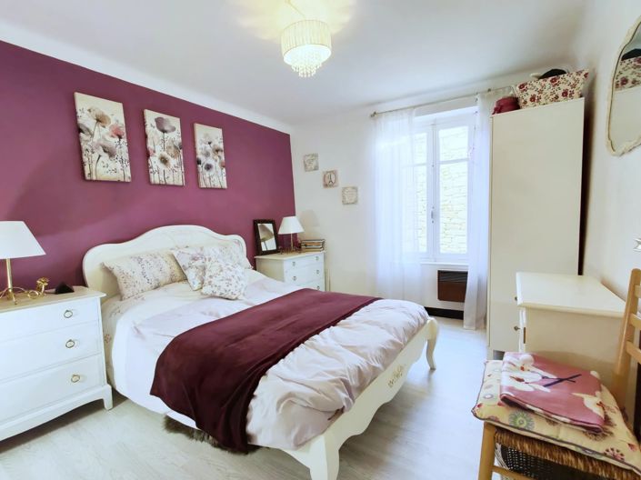 Image No.7-3 Bed Village House for sale