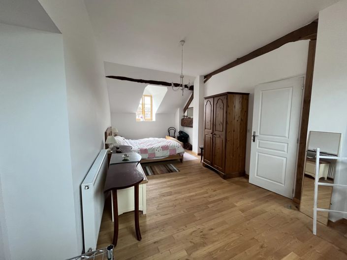 Image No.12-4 Bed House for sale