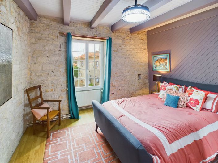 Image No.11-11 Bed House for sale