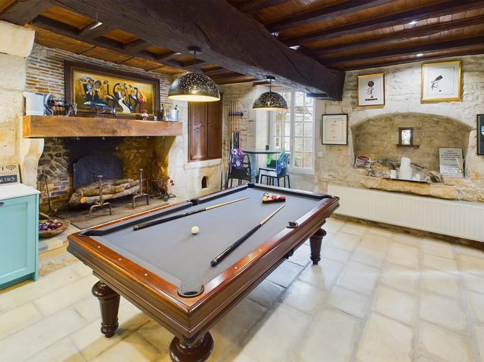 Image No.14-11 Bed House for sale