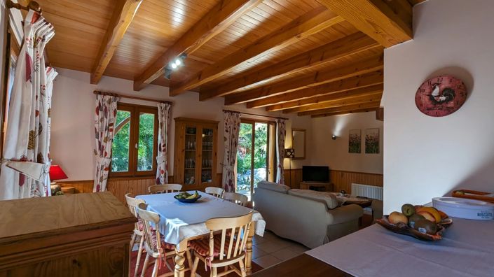 Image No.6-3 Bed Chalet for sale