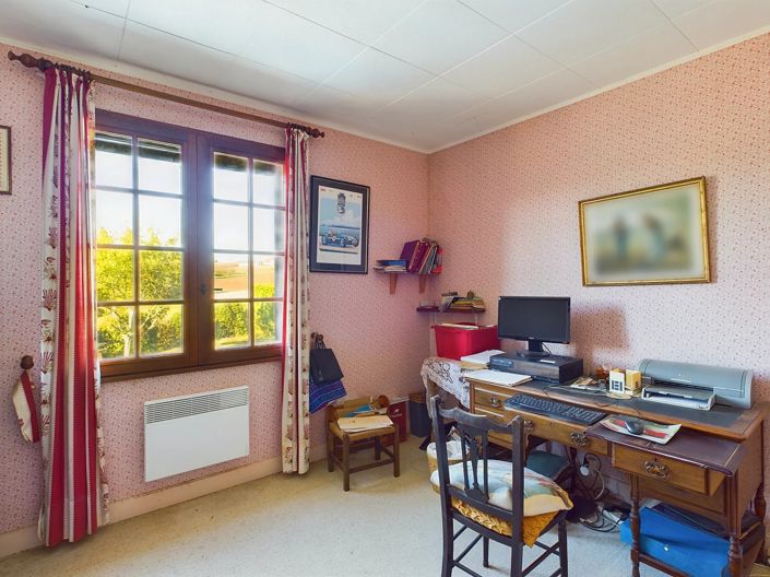 Image No.9-5 Bed House for sale