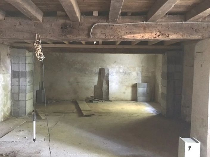 Image No.3-Maison de 1 chambre à vendre à Lussac-les-Églises